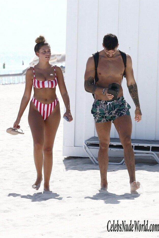 Zara McDermott Bikini 176325