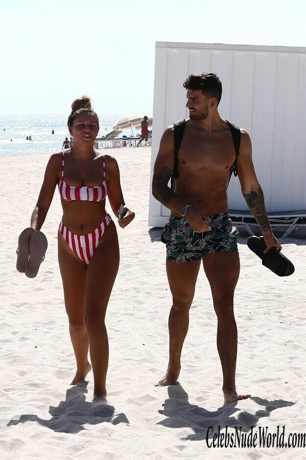 Zara McDermott Bikini 176328