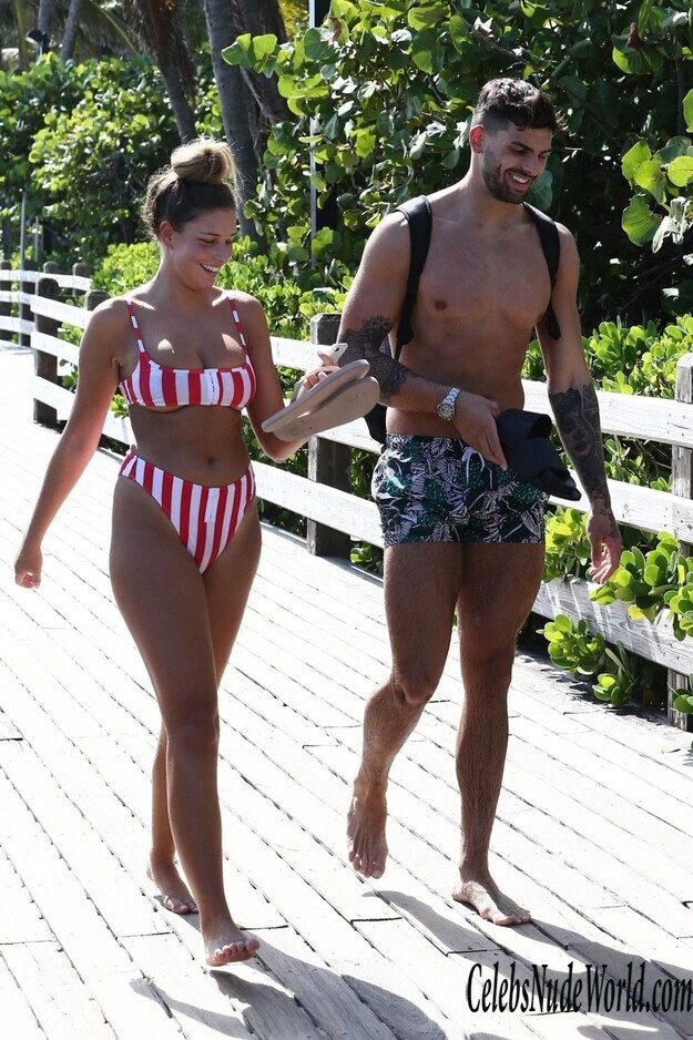 Zara McDermott Bikini 176329