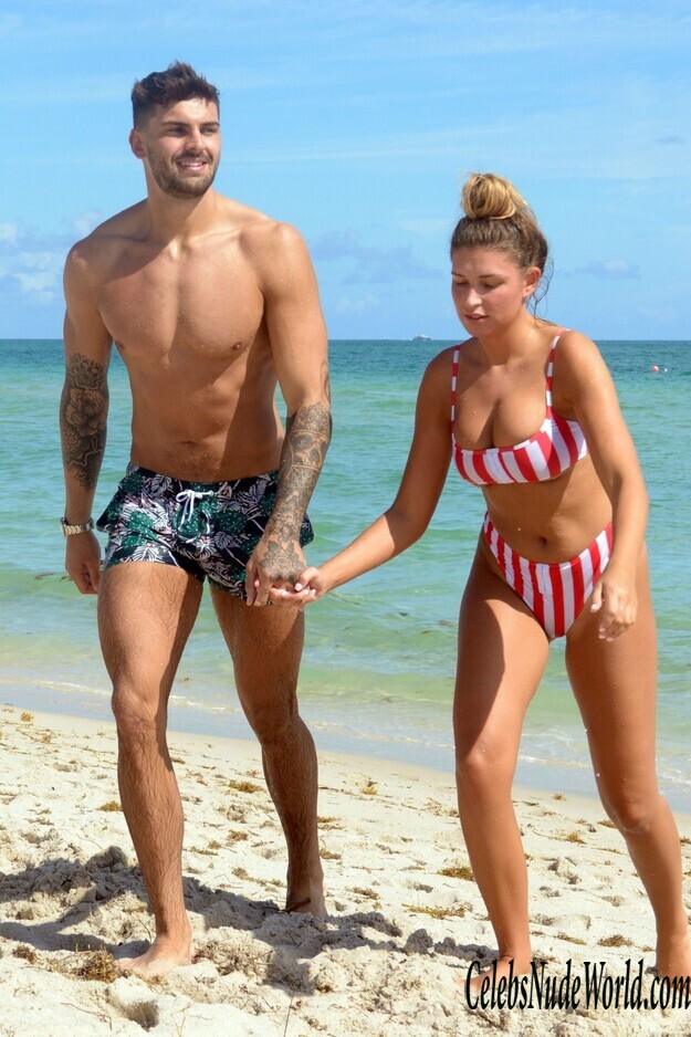 Zara McDermott Bikini 176339