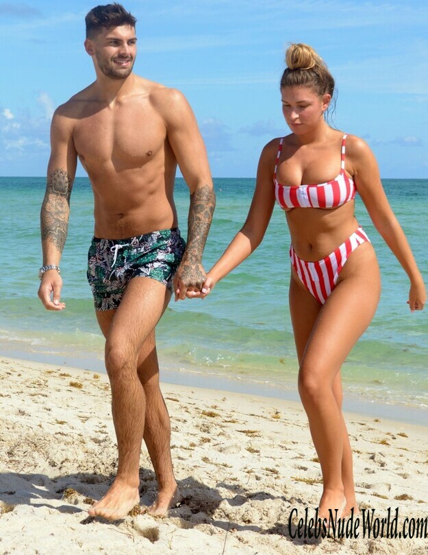 Zara McDermott Bikini 176344