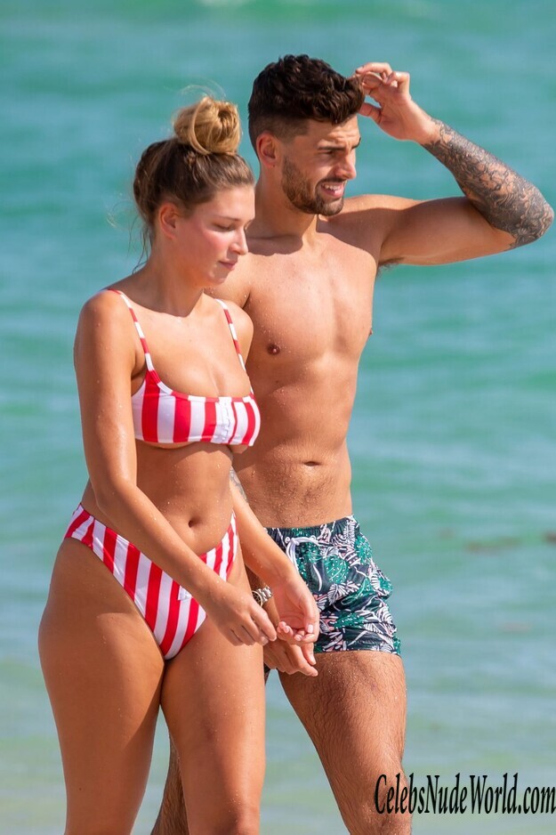 Zara McDermott Bikini 176368