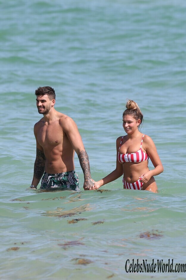 Zara McDermott Bikini 176374