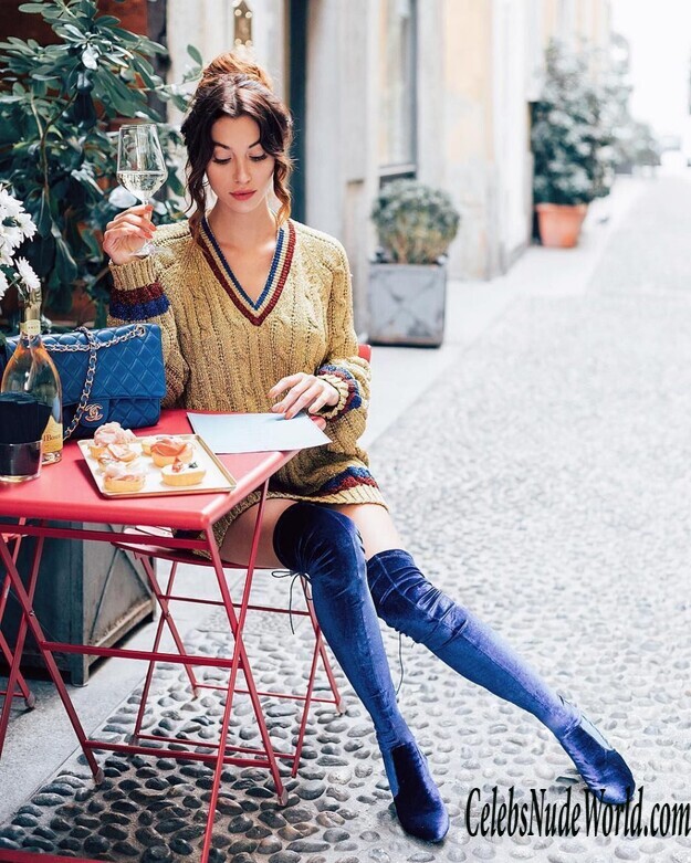 Valentina Fradegrada Naked 177117