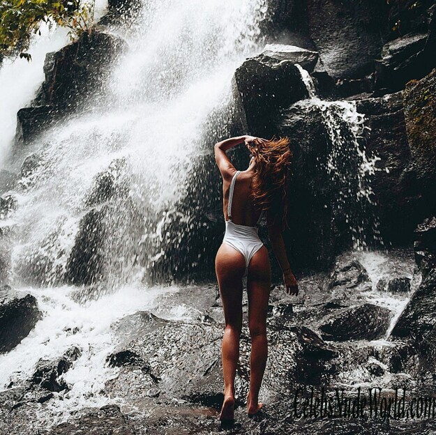 Valentina Fradegrada Naked 177133