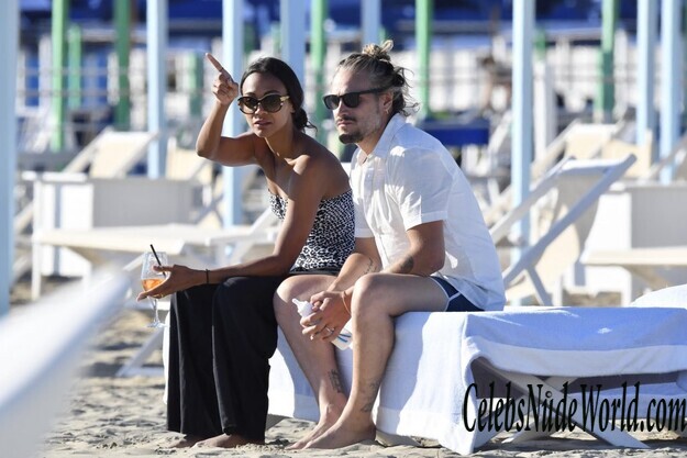 Zoe Saldana Sexy 177216