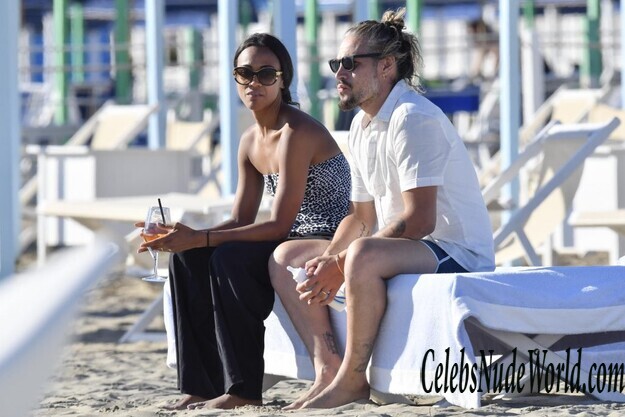 Zoe Saldana Sexy 177217