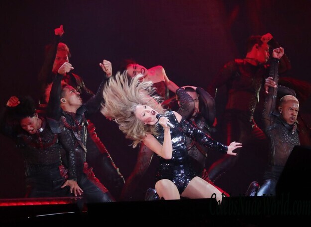 Taylor Swift Sexy 177819