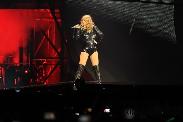 Taylor Swift Sexy 177831