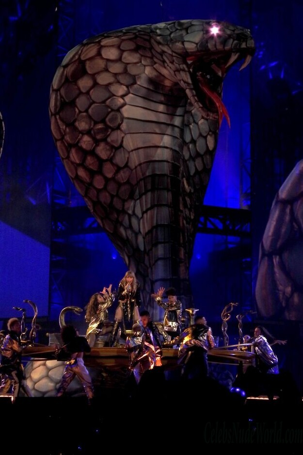 Taylor Swift Sexy 177860