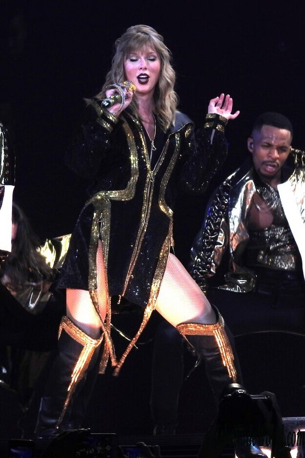 Taylor Swift Sexy 177862