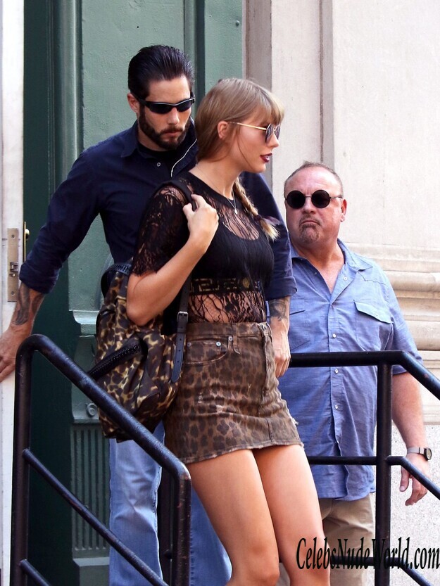 Taylor Swift Sexy 177977
