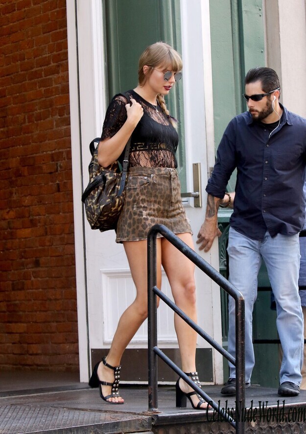 Taylor Swift Sexy 177979