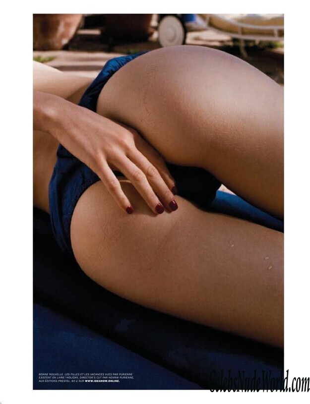 Zoe Mantzakanis Nude 178054