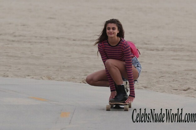 Taylor Hill Bikini 178366