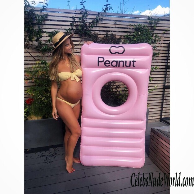 Vogue Williams Hot 179071