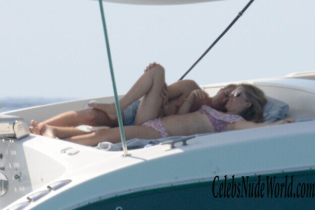 Vivian Sibold Bikini 179829