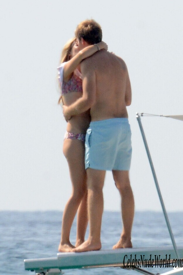 Vivian Sibold Bikini 179832