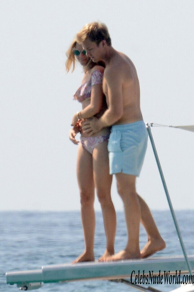 Vivian Sibold Bikini 179839