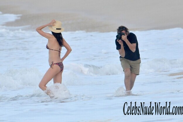 Wendi Deng Murdoch Bikini 179984