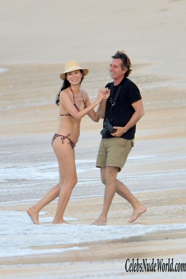 Wendi Deng Murdoch Bikini 179985