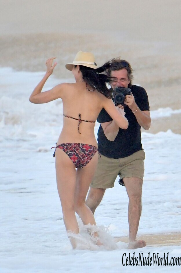 Wendi Deng Murdoch Bikini 179986