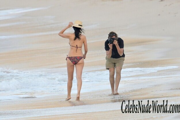 Wendi Deng Murdoch Bikini 179993