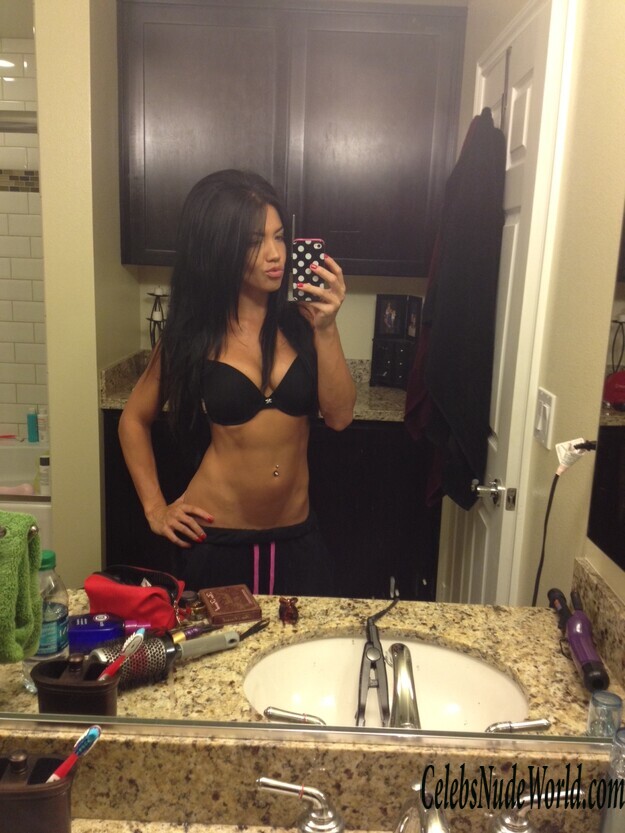 Gorgeous Wailana Geisen naked pics 180021