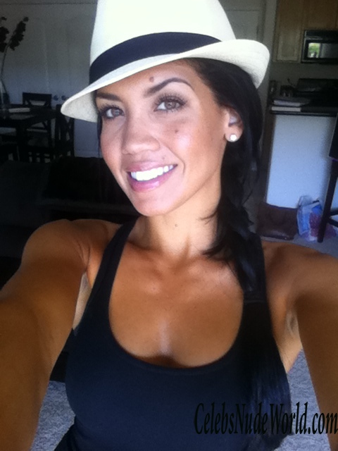 Gorgeous Wailana Geisen naked pics 180032