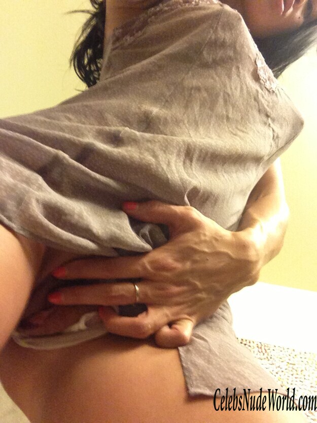 Gorgeous Wailana Geisen naked pics 180042