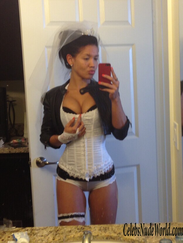 Gorgeous Wailana Geisen naked pics 180055