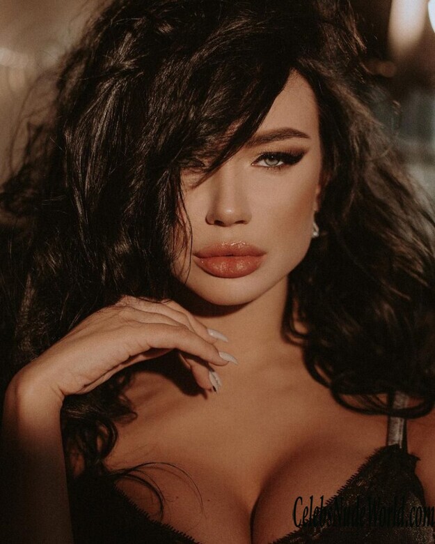 Yana Koshkina Nude 180093