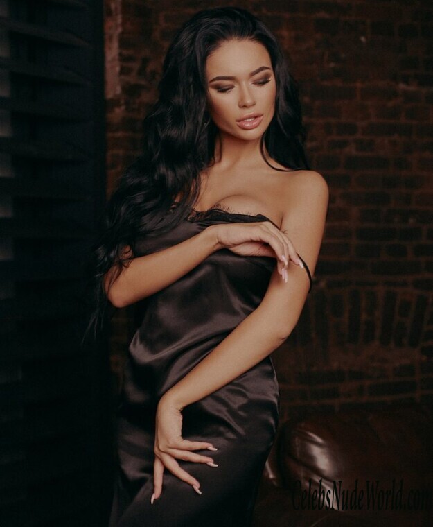 Yana Koshkina Nude 180137