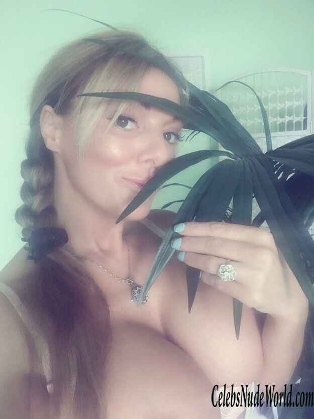 Stacey Saran Nude 180393