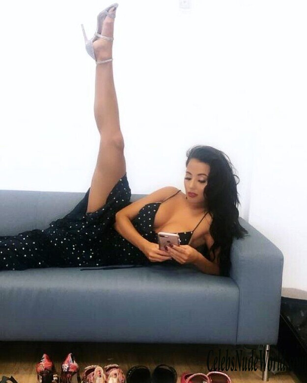 Yazmin Oukhellou Sexy 180516