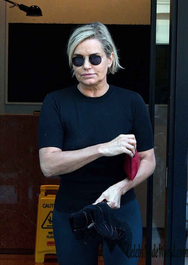 See Through Photos of Yolanda Hadid 180628