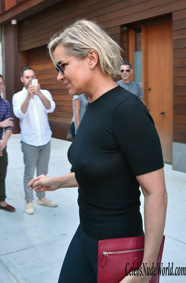 See Through Photos of Yolanda Hadid 180629