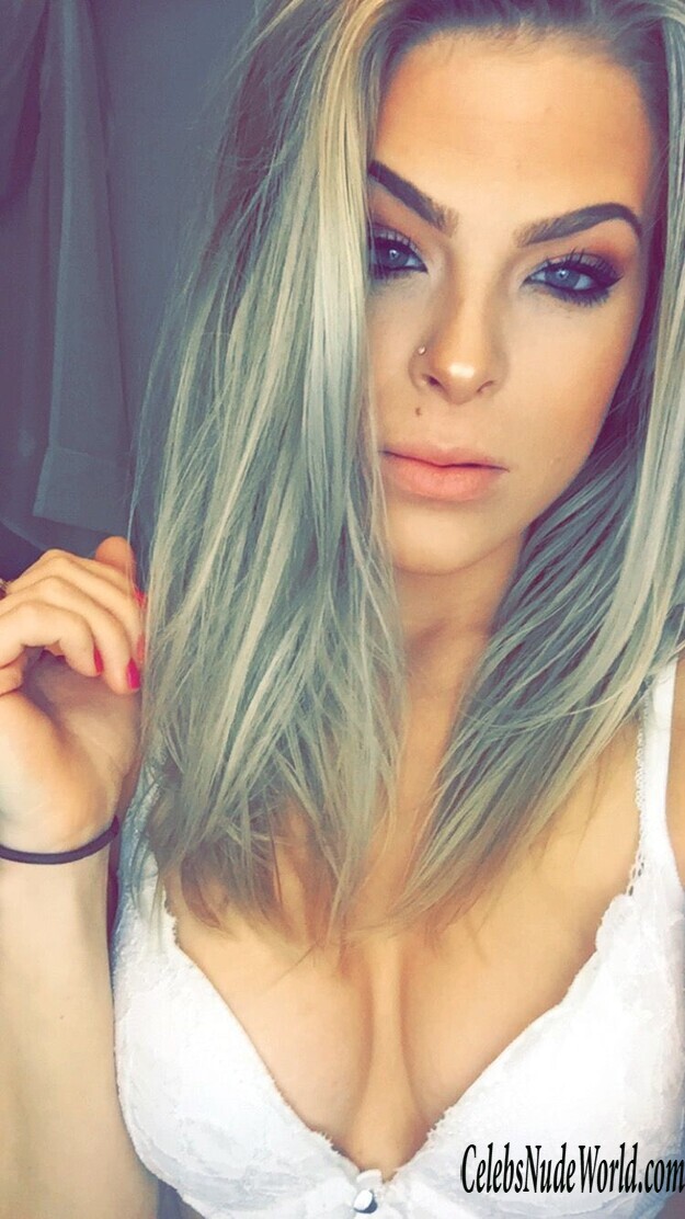 Valerie Pac LEAKS 180729