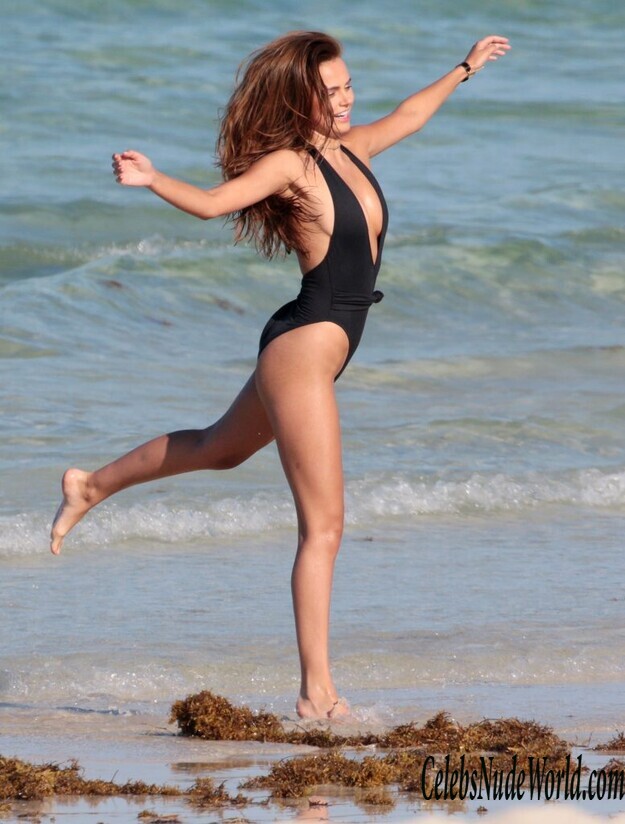 Xenia Deli Is A Hot Piece Of Ass 181082