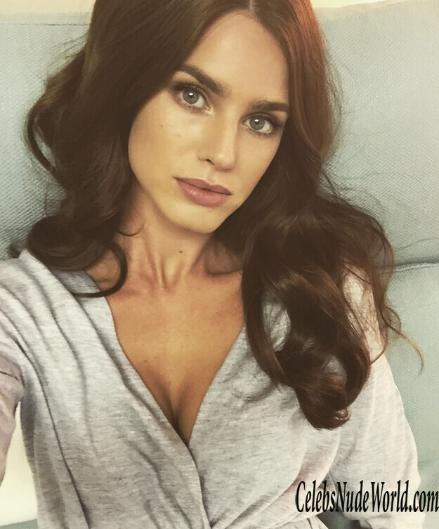 Vanessa Hessler Sexy 182270