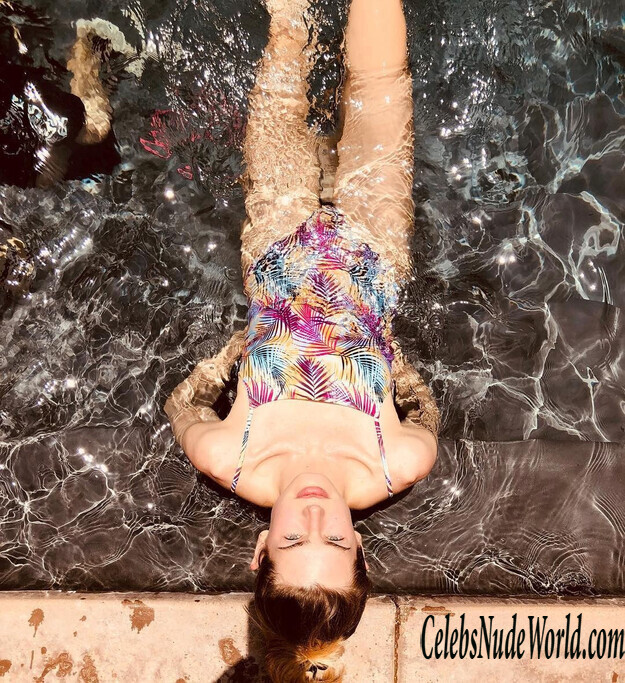 Vanessa Hessler Sexy 182284