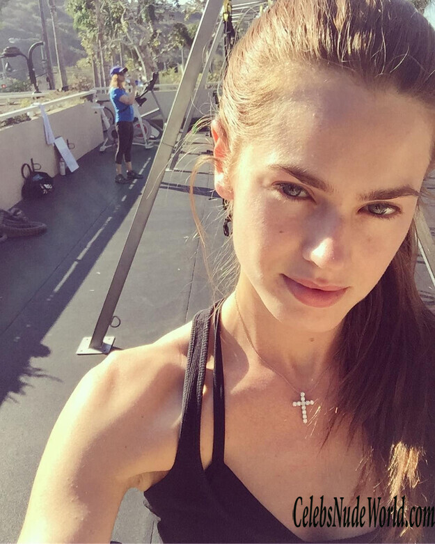 Vanessa Hessler Sexy 182287