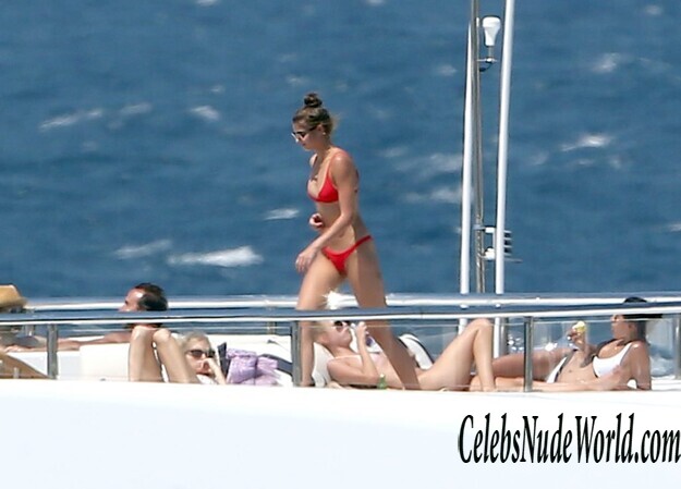 Taylor Marie Hill Sexy 182464