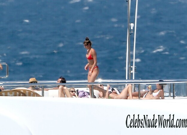 Taylor Marie Hill Sexy 182465