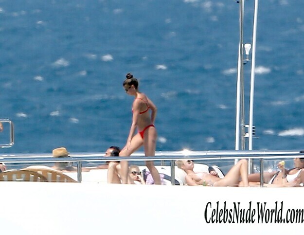 Taylor Marie Hill Sexy 182470