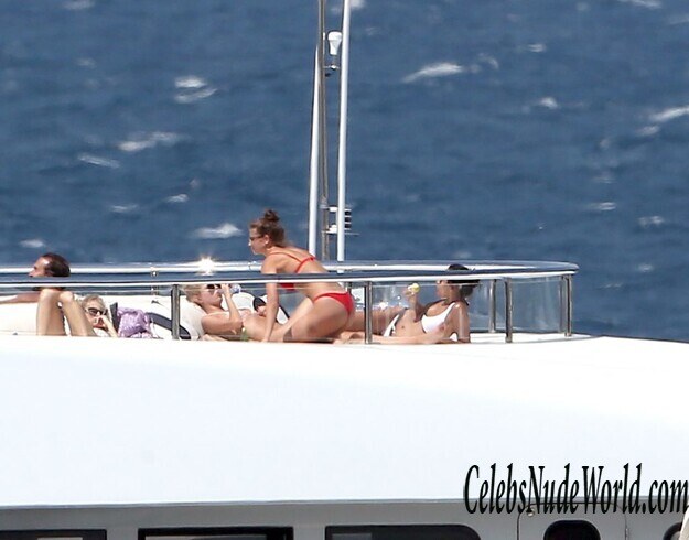 Taylor Marie Hill Sexy 182474