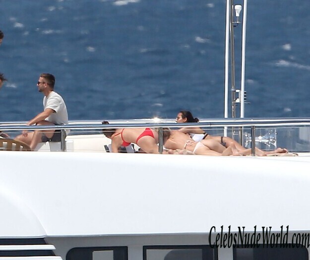 Taylor Marie Hill Sexy 182481