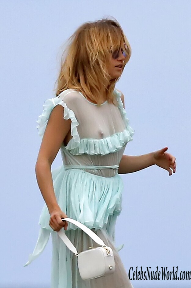 Suki Waterhouse See Through Photos 182508