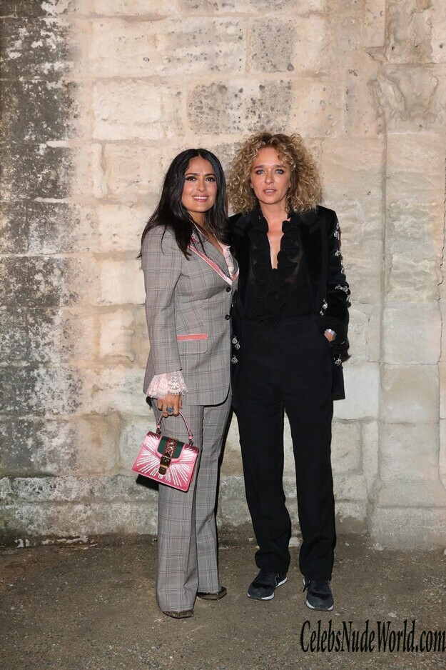 Valeria Golino Braless 183627