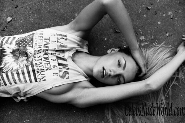 Tessa Greiner Topless 183766